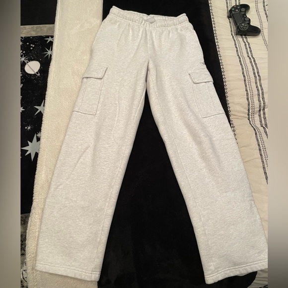 Aritzia Pants & Jumpsuits Aritzia Tna Cozy Fleece Mega Cargo Sweats